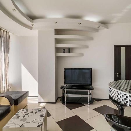 Cozy Apartment In Most City Center دنيبروبيتروفسك المظهر الخارجي الصورة